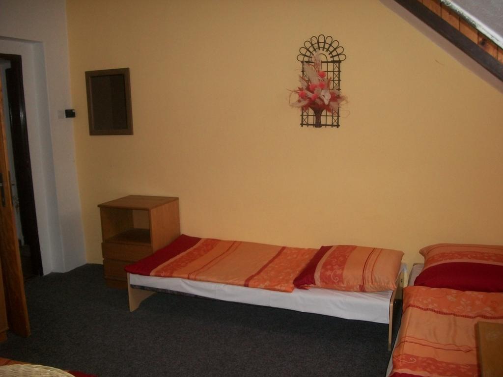 Pension U Loupezaku Hotel Jetrichovice  Phòng bức ảnh